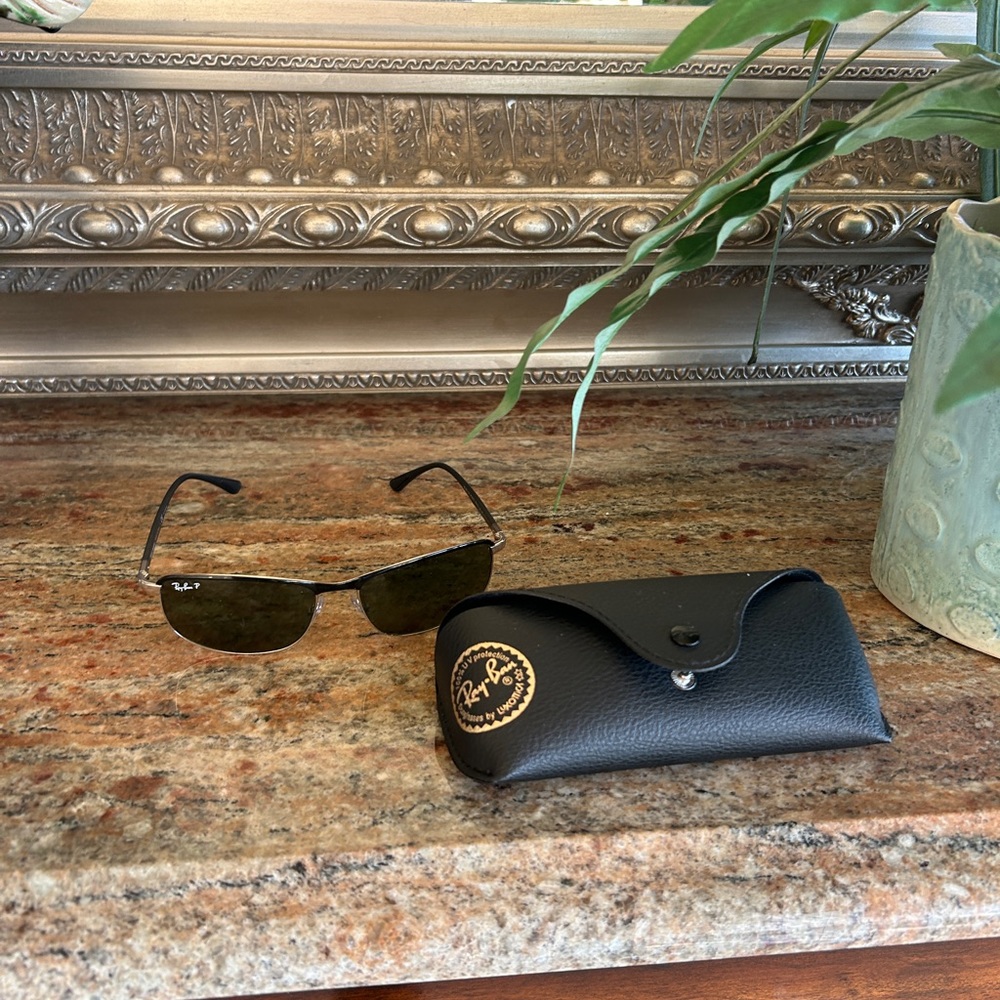 New Rayban - Picture 3 of 4